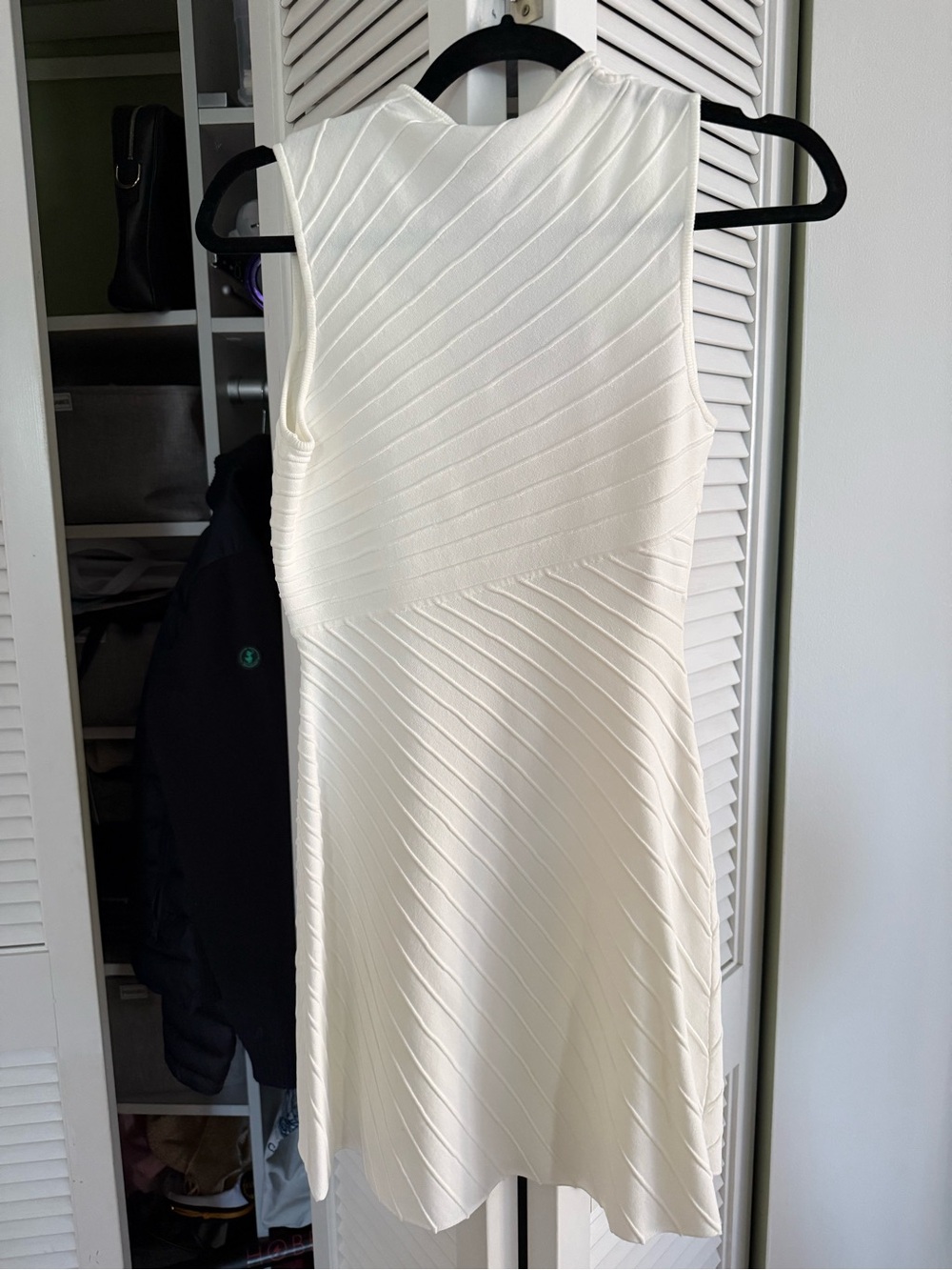 Sleeveless White Cutout Dress with Gold Ring Details - Picture 3 of 4